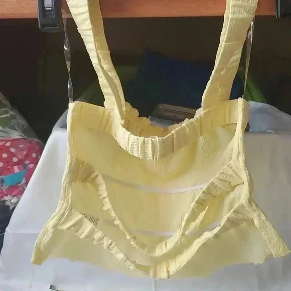 ☆☆☆Mini white skirt with yellow top - Picture 10 of 11